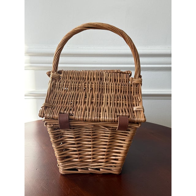 Current Fortnum and Mason Basket For Sale - Image 4 of 10