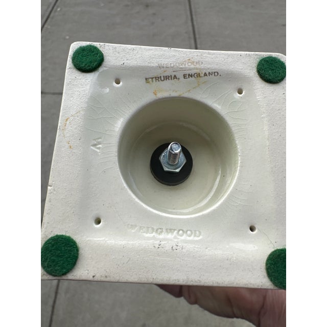 1960s Wedgwood Etruria Porcelain Cream Ware Neoclassical Urn For Sale - Image 9 of 9