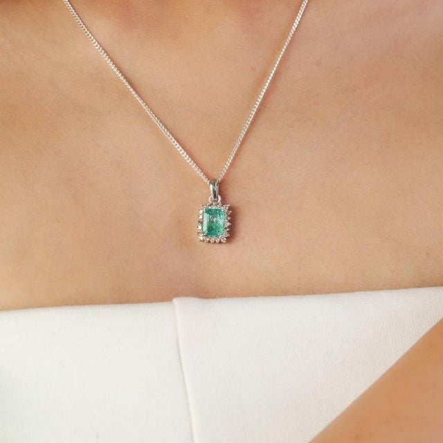6.4ct Emerald Pendant in 925 Sterling Silver With Diamonds For Sale - Image 6 of 12