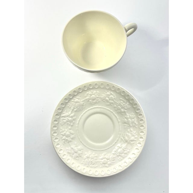 Ceramic 1950s English Wedgwood “Wellesley” Ceramic Tea Cups & Saucers - Set of 6 For Sale - Image 7 of 9