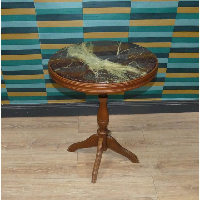 Brown Vintage Chippendale Round Side Table with Marble Tabletop, 1970s For Sale - Image 8 of 10