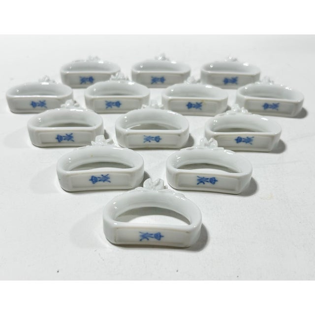 Ceramic Vintage German White Porcelain Rose Napkin Rings, Set of 13 – Ak Kaiser For Sale - Image 7 of 11