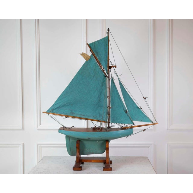 Mid 20th Century English 20th Century 'Kangaroo' Carved Wood Gaff Cutter Pond Yacht For Sale - Image 5 of 13