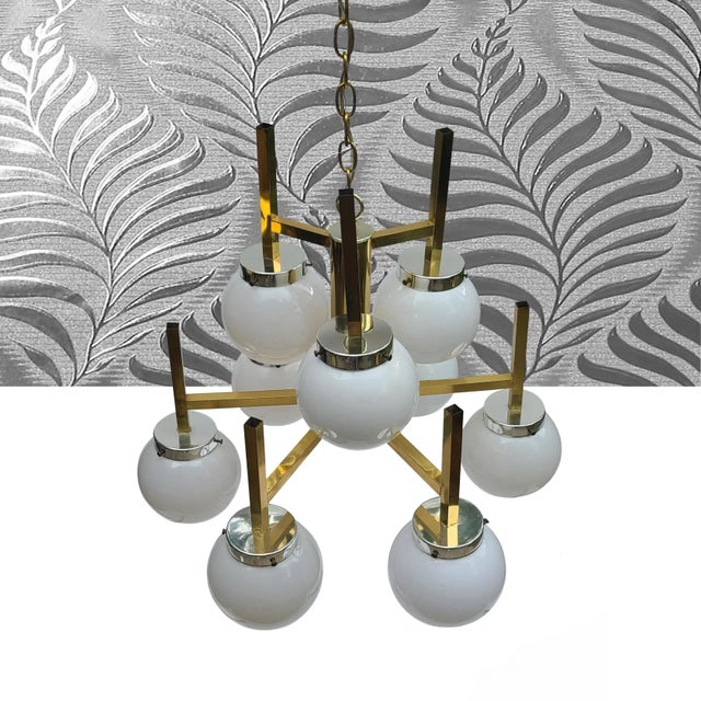 Mid-Century Modern 1960s Brass & Chrome 9-Globe Chandelier in the Manner of Robert Sonneman For Sale - Image 3 of 9