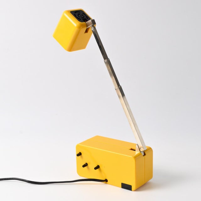 Metal Yellow Alarm Clock with Telescopic Lamp from Wigo, 1970s For Sale - Image 7 of 9