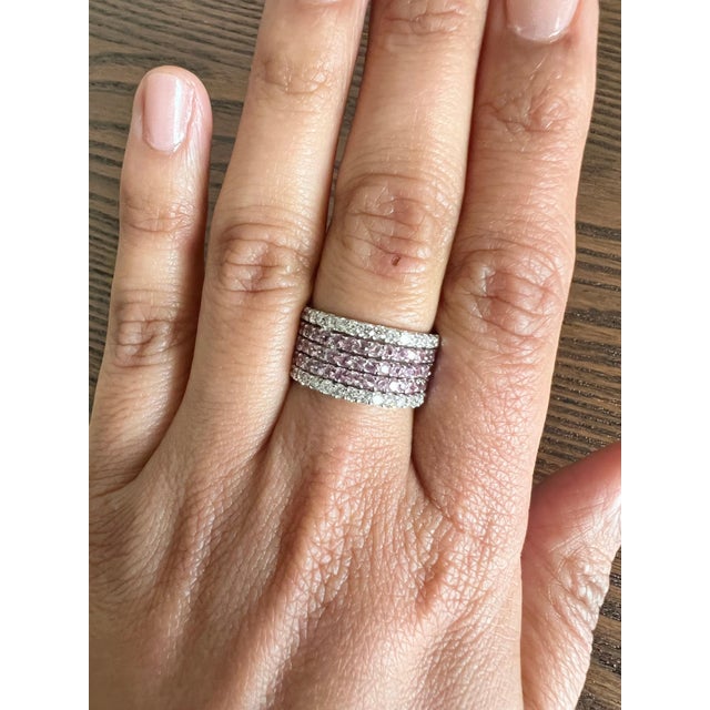 Roshe Jewels Sapphire Ring With Natural Diamonds in White Gold 4.23 Carats, Size 7 For Sale In Los Angeles - Image 6 of 7