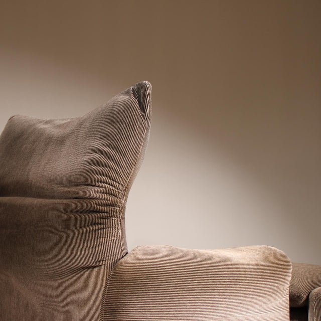 Textile Set of Maralunga Lounge Chair and Ottoman by Vico Magistretti for Cassina, Italy, 1973 For Sale - Image 7 of 18