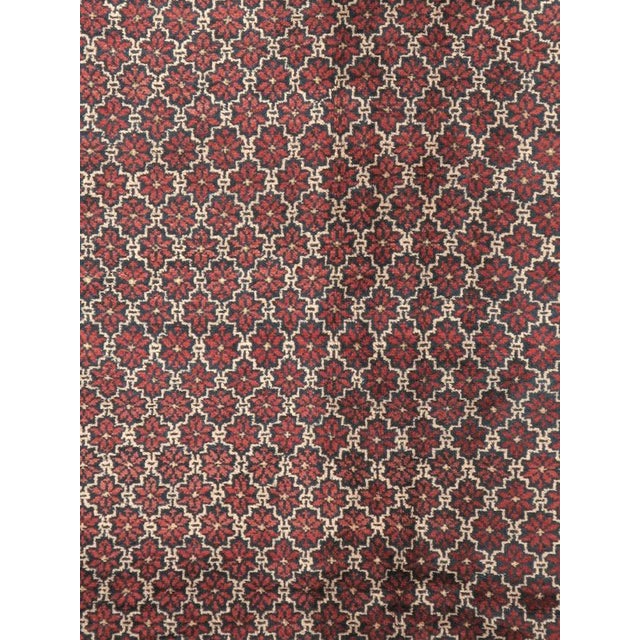 A vintage Turkish Anatolian carpet from the mid-20th century. Measures: 5' 5" x 7' 9"