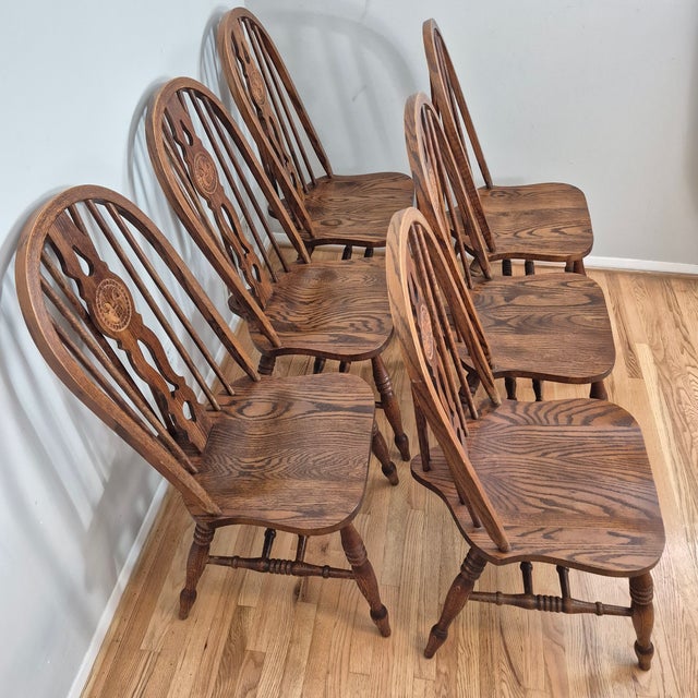1940s h.w. Hull & Sons Oak Brace Back Windsor Dining Side Chairs W/ Carved Medallions, Set of 6 For Sale - Image 12 of 13