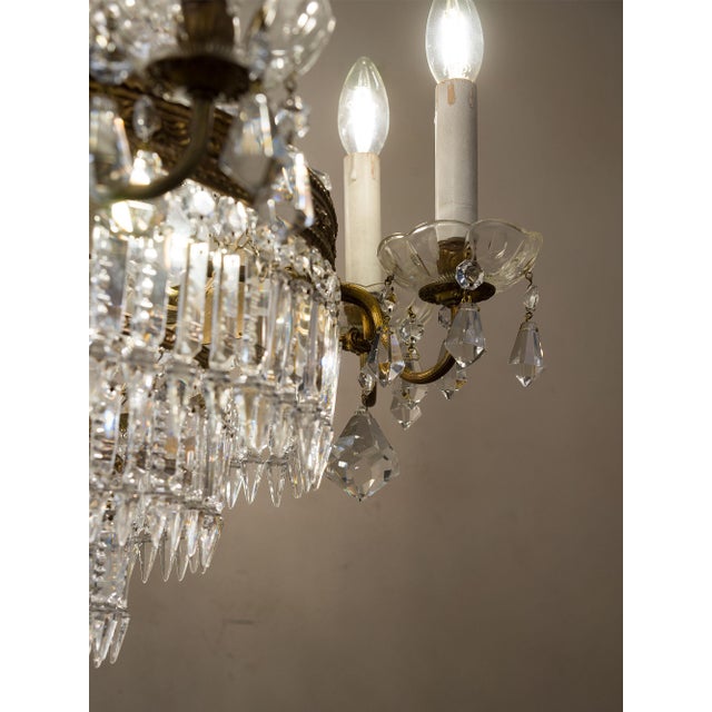 Gold Italian Empire Style 12-Light Chandelier in Brass, Crystal and Cut Glass, 1940s For Sale - Image 8 of 15