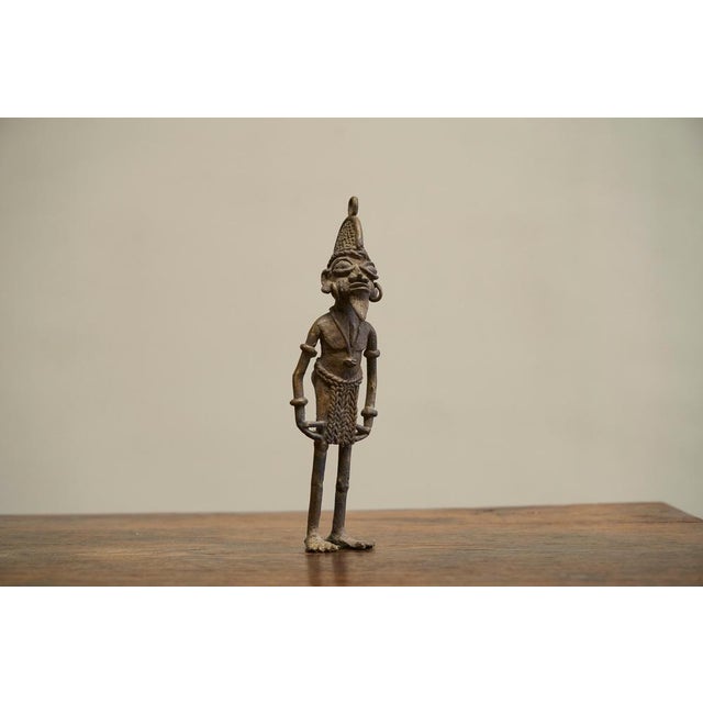 1920s West African Figurine in Cast Brass, 1920s For Sale - Image 5 of 11