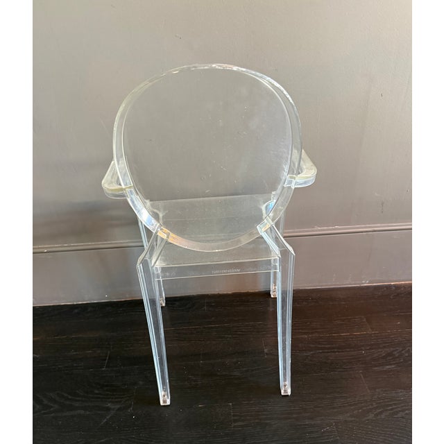 Philippe Starck Set of 4 Lou Lou Ghost Chairs by Kartell For Sale - Image 4 of 7