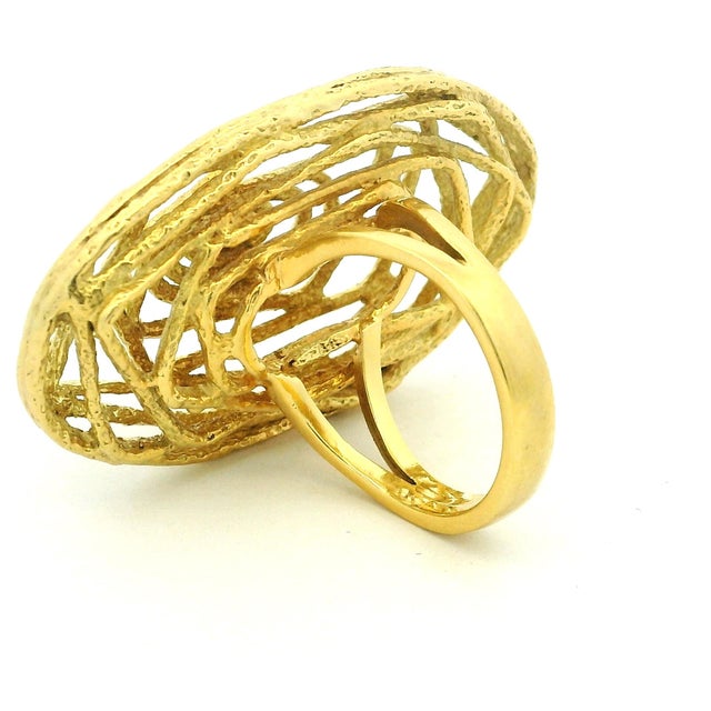 1970s Italian Modernist 18k Gold Openwork Spiral Statement Ring, Size 6 For Sale - Image 12 of 15