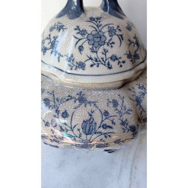 Vintage Chinoiserie Blue and White Ceramic Covered Footed Soup Tureen With Lid | Crackle Glaze Floral Decorative Centerpiece Pot For Sale - Image 11 of 14