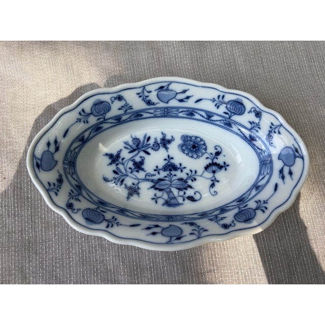 Vintage Hand Painted Blue Meissen Serving Dish For Sale In New York - Image 6 of 15