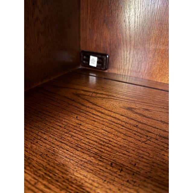 1970s Henredon Scene One Campaign Oak Lighted Display and Bar Cabinet For Sale In Houston - Image 6 of 9