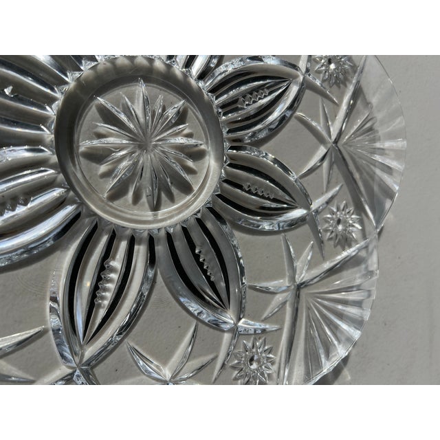 1980s Heavy Clear Crystal Platter With a Flower Pattern For Sale In West Palm - Image 6 of 8
