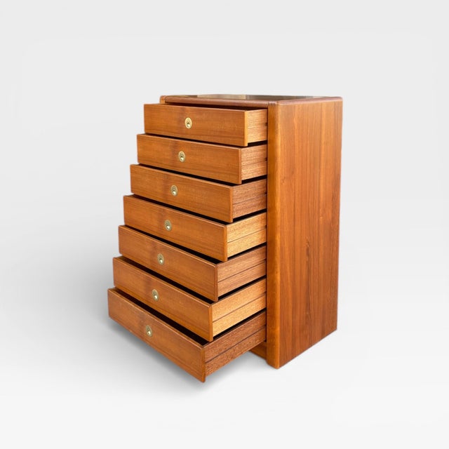 D-Scan Captain Line Teak Seven-Drawer Tallboy Dresser, Mid-Century Modern, Mid-Century, Brass For Sale - Image 4 of 18