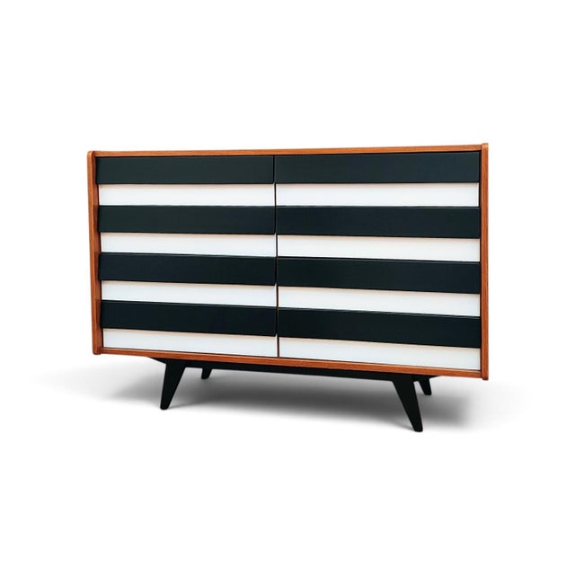 Mid 20th Century Czechoslovakian Chest of Drawers by Jiří Jiroutek for Cesky Nabytek, 1960s For Sale - Image 5 of 14