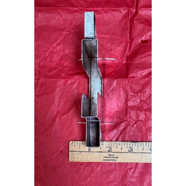 A Pair of 1920s Vintage Etched Sterling Silver Holders Bookends Signed With B For Sale - Image 12 of 16