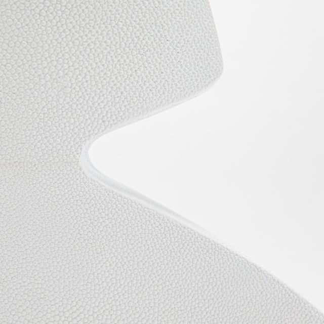 Modern Sculptural Vase in Shagreen by R&y Augousti For Sale In Los Angeles - Image 6 of 10