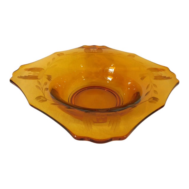 Elegant Vintage Mid Century Etched and Scalloped Amber Glass Serving Bowl For Sale