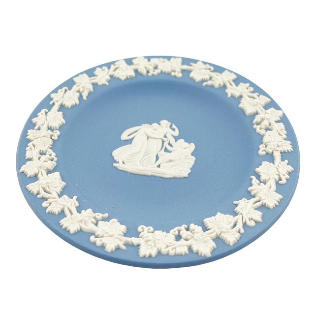 Mid 20th Century Blue Wedgwood Jasperware Trinket Dish With White Relief, England For Sale In Oklahoma City - Image 6 of 8