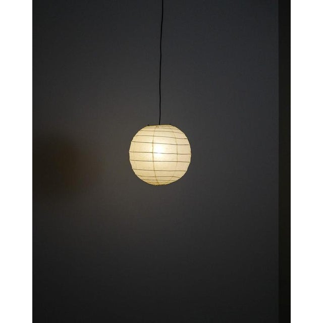 1970s Mid-Century Akari 30D Ceiling Lamp Pendant by Isamu Noguchi for Ozeki & Co., Japan, 1970s For Sale - Image 5 of 8