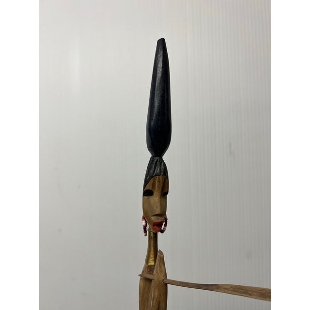 Handcrafted African Female Ndebele Beaded Figures, Pair For Sale - Image 4 of 10