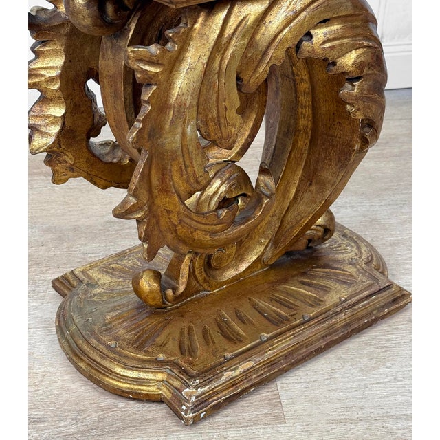 Vintage Italian Rococo Gold Giltwood Acanthus Pedestal Side Table For Sale - Image 9 of 13