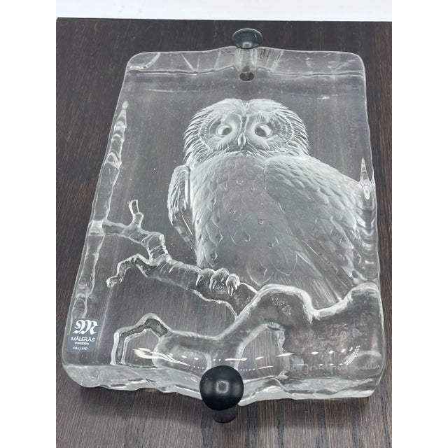 Up for sale is a stunning, handcrafted lead crystal sculpture of a Tawny Owl by the world-renowned artist Mats Jonasson....
