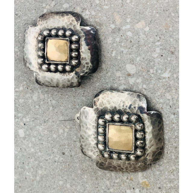 Early Vintage 1980’s Dian Malouf Oxidized Sterling & 14k Gold Hammered ‘Signature’ Cross Earrings, With Beaded Silver Frame, A Pair For Sale In San Antonio - Image 6 of 11