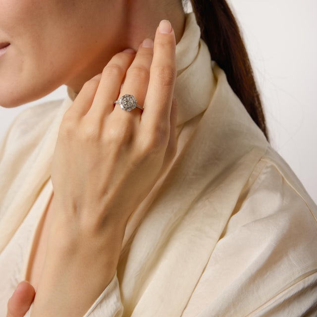 2010s Art Deco Inspired Diamond Target Platinum Ring, Size 7.75 For Sale - Image 5 of 6