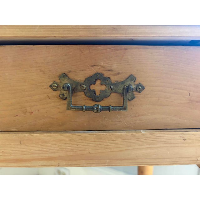 Antique Scrubbed Pine Dressing Table W/ Mirror For Sale In Boston - Image 6 of 10