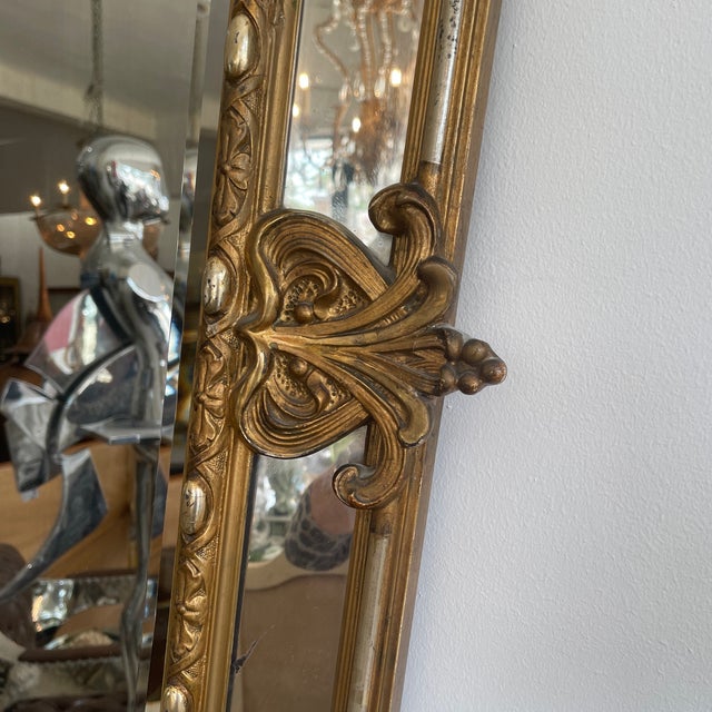 Art Nouveau Early 20th Century French Art Nouveau Carved Gilt Wood Mirror For Sale - Image 3 of 11