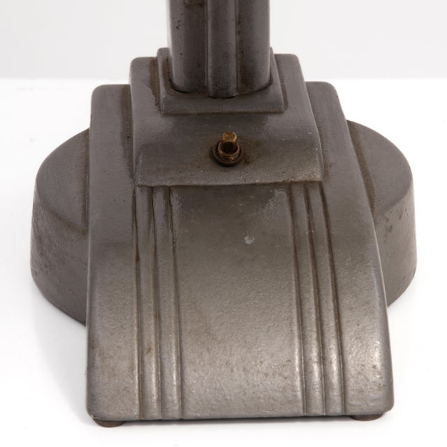 Art Specialty Co Flexo Banker Desk Lamp Flying Saucer Shade Fluorescent Bulb Art Deco Industrial Dazor For Sale - Image 11 of 16