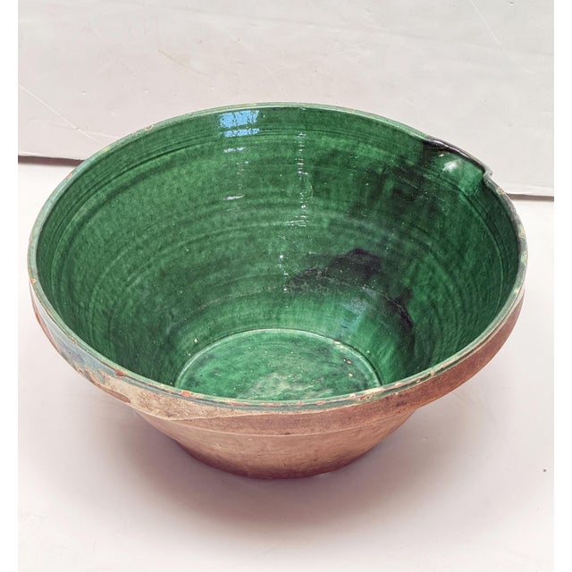 French French Green Glazed Tian Bowl for Basin From Provence For Sale - Image 3 of 8