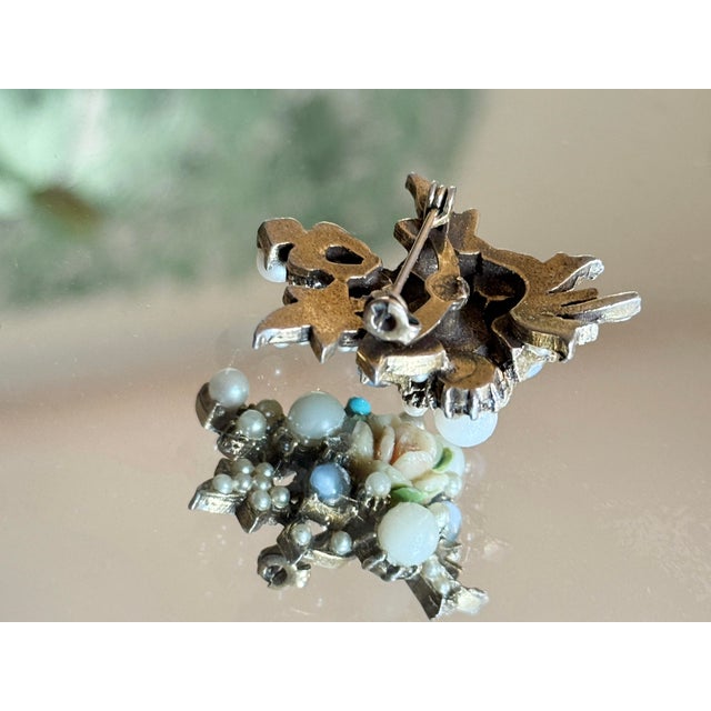 Metal 1950s Floral Lucite Rose Brooch With Faux Pearls and Pastel Bead Accents For Sale - Image 7 of 7