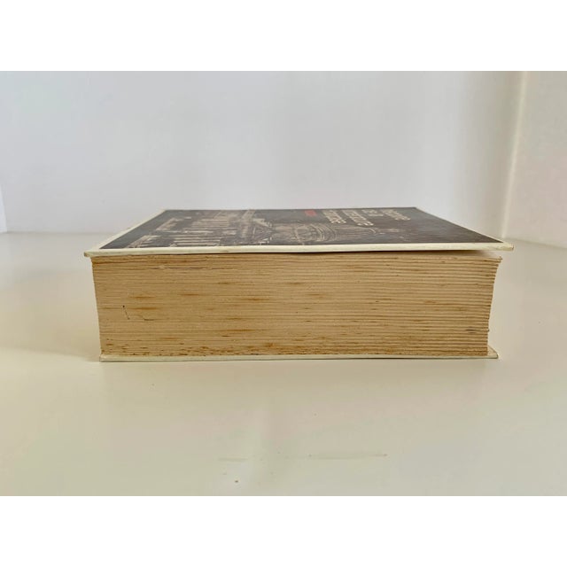 1966 Edition History of French Literature Written In French For Sale - Image 4 of 9