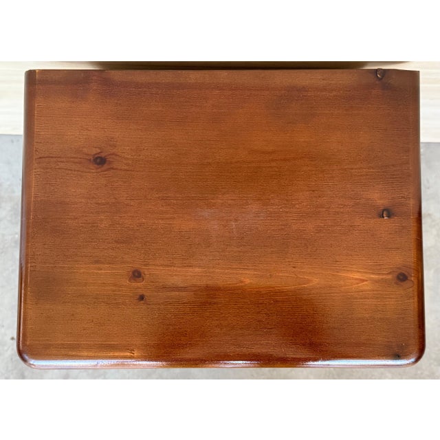 Early 20th Century Pair of Spanish Nightstands with Drawer and Iron Hardware For Sale In Miami - Image 6 of 18