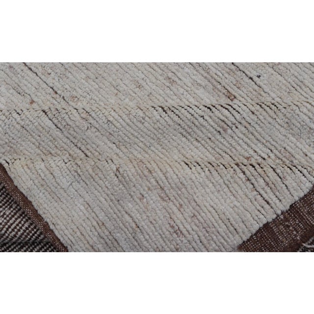 2010s Minimalist Modern Rug by Keivan Woven Arts in Off White 10'2 X 13'3 For Sale - Image 5 of 12