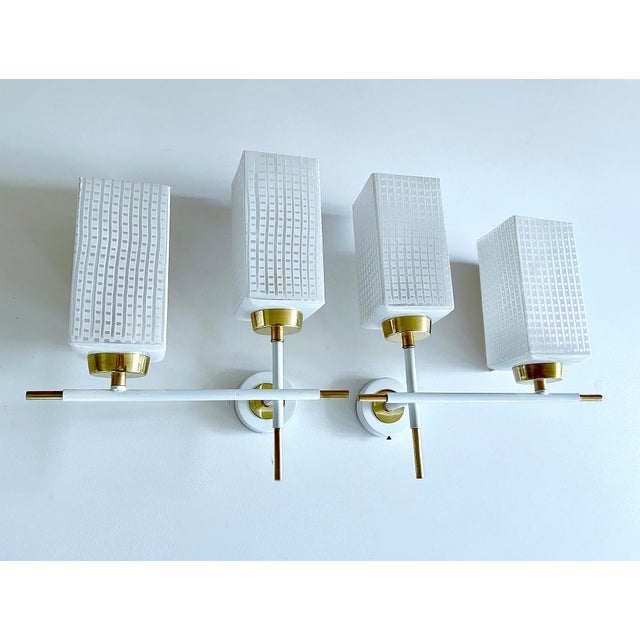 Mid-Century Modern French Glass Sconces, 1960s, Set of 2 For Sale - Image 13 of 18