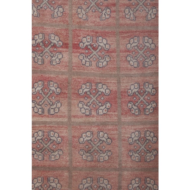 1960s Distressed Turkish Karapinar Runner With Floral Pattern 3' X 5'6'' For Sale In Philadelphia - Image 6 of 13
