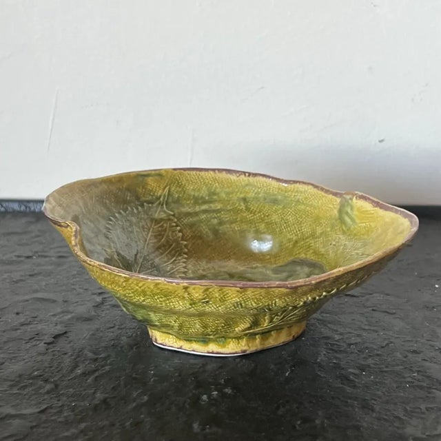 Mid-Century Hand Thrown Pottery Trinket Bowls and Dishes in Shades of Green Wtih Leaf Designs, Signed, a Set of Five (5) For Sale In Los Angeles - Image 6 of 13