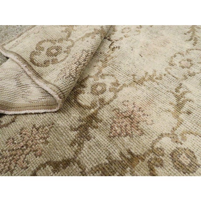 Galerie Shabab Collection Mid-20th Century Turkish Anatolian Accent Rug For Sale - Image 10 of 10