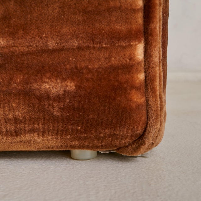 Italian Pleated Velvet Sofa in the Manner of De Pas, DUrbino & Lomazzi, 1970s For Sale - Image 18 of 18