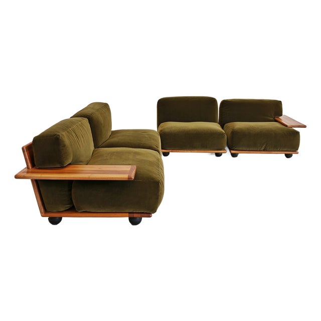 Vintage Modular Sofa in Green Velvet and Light Walnut by Mario Bellini for Cassina, 1970s, Set of 4 For Sale