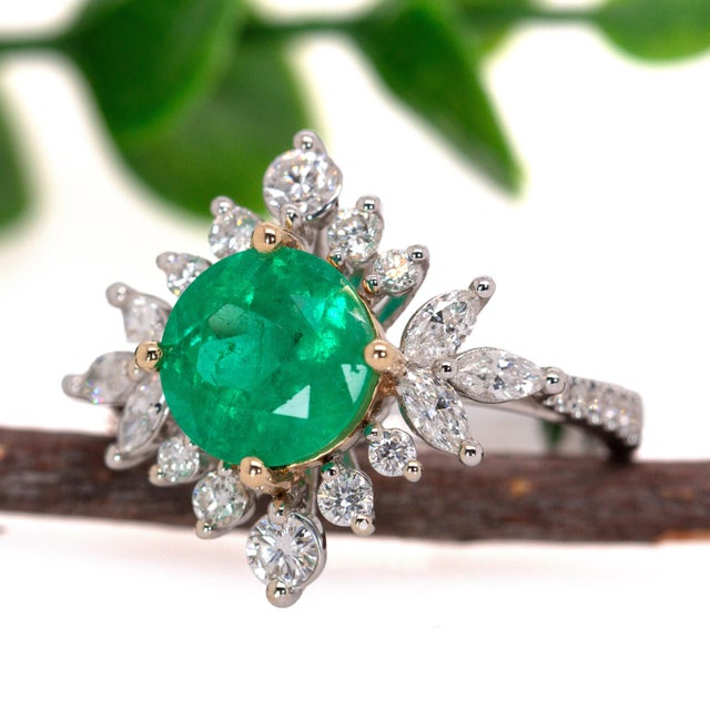 2020s Gia Certified 2.22ct Colombian Emerald Diamond Halo Ring: Solid 14k Gold, 8.5mm, Size 6.75 For Sale - Image 5 of 8