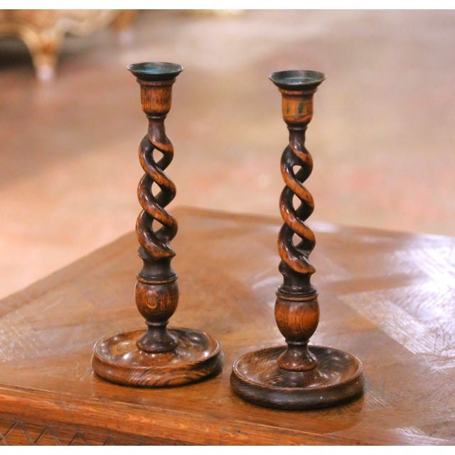 Early 20th Century Pair of Early 20th Century English Barley Twist Oak Candlesticks With Brass Cups For Sale - Image 5 of 8