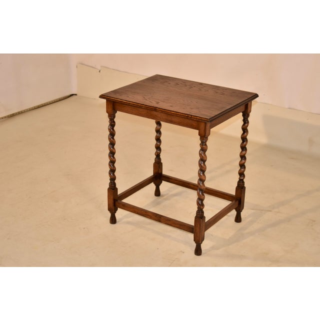 English Edwardian Oak Side Table From England, Circa 1900 For Sale - Image 3 of 7
